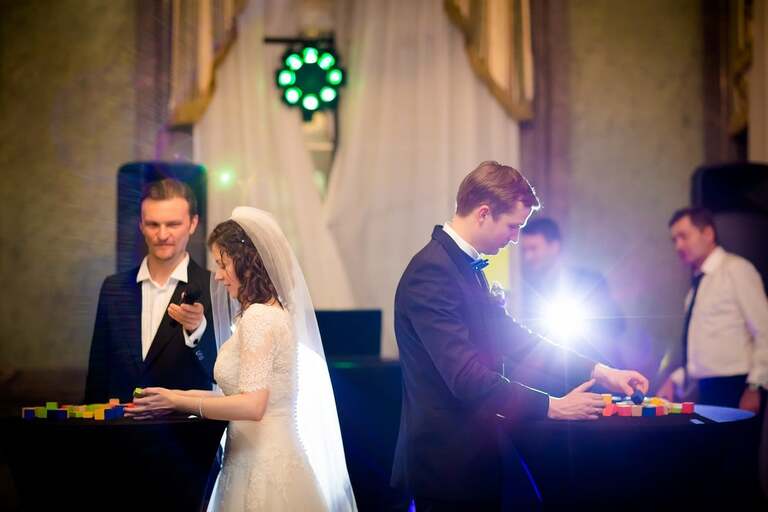 zdjecia slubne warszawa, slub w bazylice sw jerzego w warszawie, wesele w palacu prymasowskim warszawa, sesja slubna palac w wilanowie, plener slubny w palacu w wilanowie, sesja slubna warszawa, plener slubny warszawa, fotografia slubna warszawa, fotografia slubna, zdjecia slubne bielsko, fotograf slubny bielsko, www.magiaobrazu.com, zdjecia slubne warszawa, fotografia slubna slask,