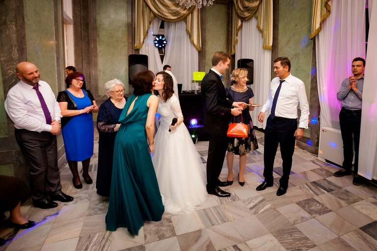 zdjecia slubne warszawa, slub w bazylice sw jerzego w warszawie, wesele w palacu prymasowskim warszawa, sesja slubna palac w wilanowie, plener slubny w palacu w wilanowie, sesja slubna warszawa, plener slubny warszawa, fotografia slubna warszawa, fotografia slubna, zdjecia slubne bielsko, fotograf slubny bielsko, www.magiaobrazu.com, zdjecia slubne warszawa, fotografia slubna slask,