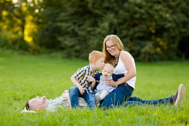 lifestylowa sesja rodzinna pszczyna, lifestylowe sesje rodzinne pszczyna, sesje dzieciece pszczyna, zdjecia dzieciece pszczyna, fotografia noworodkowa pszczyna, sesja rodzinna bielsko, fotografia rodzinna slask, zdjecia portretowe pszczyna, sesja portretowa bielsko, zdjecia w plenerze bielsko, rodzina w plenerze slask, fotografia dziecieca bielsko, zdjecia dzieci bielsko, fotografia rodzinna bielsko-biala, fotografia rodzinna slask, zdjecia ludzi slask, zdjecia dla rodzin, fotograf fotograf rodzinny slask, , fotograf czechowice, fotografia bielsko, zdjecia slask, www.magiaobrazu.com,