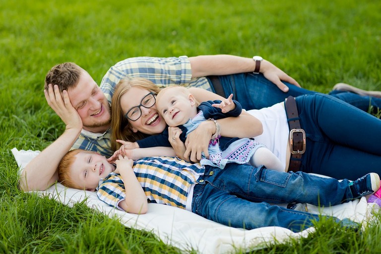 lifestylowa sesja rodzinna pszczyna, lifestylowe sesje rodzinne pszczyna, sesje dzieciece pszczyna, zdjecia dzieciece pszczyna, fotografia noworodkowa pszczyna, sesja rodzinna bielsko, fotografia rodzinna slask, zdjecia portretowe pszczyna, sesja portretowa bielsko, zdjecia w plenerze bielsko, rodzina w plenerze slask, fotografia dziecieca bielsko, zdjecia dzieci bielsko, fotografia rodzinna bielsko-biala, fotografia rodzinna slask, zdjecia ludzi slask, zdjecia dla rodzin, fotograf fotograf rodzinny slask, , fotograf czechowice, fotografia bielsko, zdjecia slask, www.magiaobrazu.com,