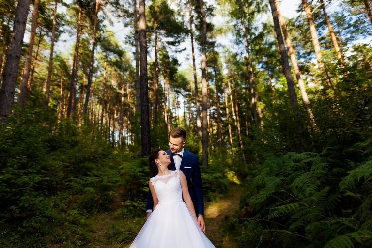 zdjecia slubne zywiec, romantyczny plener slubny, plener slubny beskidy, zdjecia slubne w gorach, plener slubny w gorach, sesja slubna w gorach, sesja slubna w beskidach, plener slubny beskidy, sesja slubna beskidy, fotograf slubny slask, fotografia slubna zywiec, fotograf slubny bielsko, sesja slubna nad jeziorem slask, fotografia slubna slask, zdjecia slubne slask, fotografia slubna katowice, zdjecia slubne katowice, romantyczna sesja slubna slask, zdjecia slubne bielsko, fotografia slubna bielsko, oryginalny plener slubny, oryginalna sesja slubna, www.magiaobrazu.com, Anna i Jacek Bieniek,