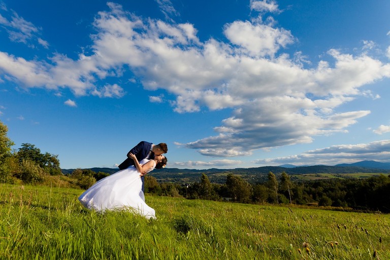 zdjecia slubne zywiec, romantyczny plener slubny, plener slubny beskidy, zdjecia slubne w gorach, plener slubny w gorach, sesja slubna w gorach, sesja slubna w beskidach, plener slubny beskidy, sesja slubna beskidy, fotograf slubny slask, fotografia slubna zywiec, fotograf slubny bielsko, sesja slubna nad jeziorem slask, fotografia slubna slask, zdjecia slubne slask, fotografia slubna katowice, zdjecia slubne katowice, romantyczna sesja slubna slask, zdjecia slubne bielsko, fotografia slubna bielsko, oryginalny plener slubny, oryginalna sesja slubna, www.magiaobrazu.com, Anna i Jacek Bieniek,