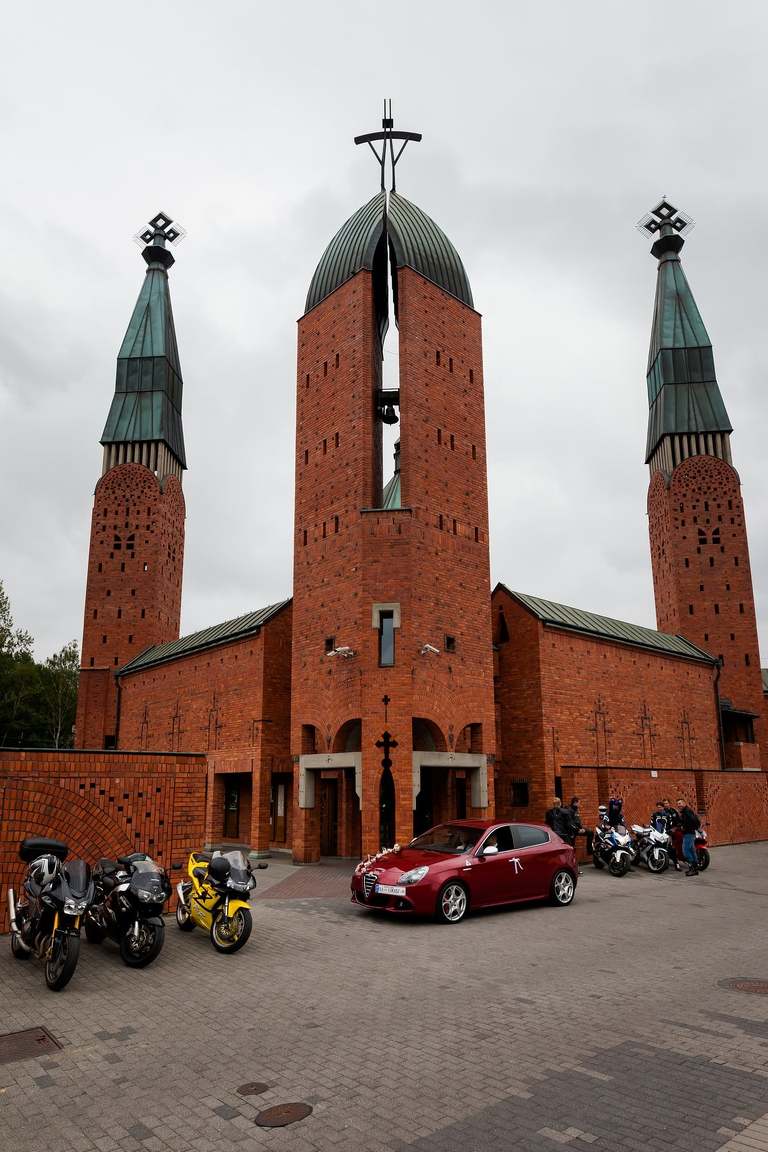 fotografia slubna czechowice, zdjecia slubne czechowice, fotograf slubny slask, slub w kosciele chrystusa odkupiciela w czechowicach, wesele dworek cynkownia w czechowicach, wesele w cynkowni czechowice, dworek stara cynkownia, fotografia slubna katowice, zdjecia slubne katowice, zdjecia slubne zywiec, fotografia slubna, zdjecia slubne bielsko, fotograf slubny bielsko, fotograf slubny cieszyn, fotografia slubna cieszyn, www.magiaobrazu.com, zdjecia slubne bielsko, fotografia slubna slask, zdjecia slubne zywiec, zdjecia slubne cieszyn, dwoch fotografow na slub, zdjecia slubne slask,