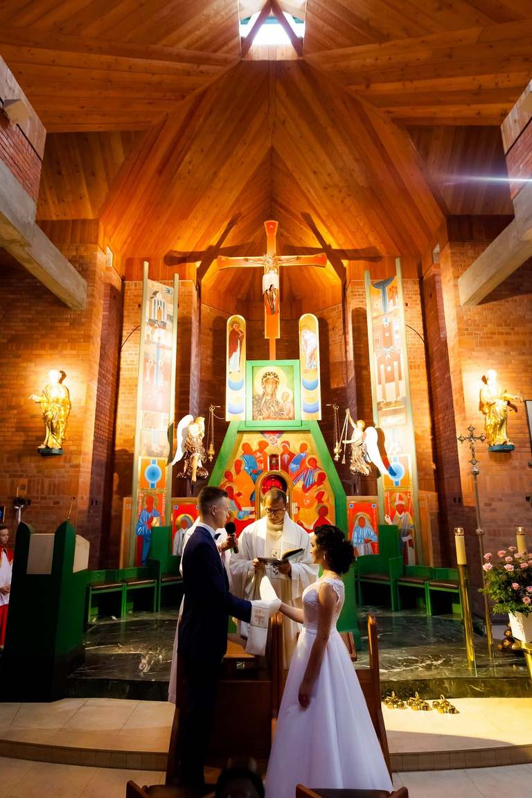 fotografia slubna czechowice, zdjecia slubne czechowice, fotograf slubny slask, slub w kosciele chrystusa odkupiciela w czechowicach, wesele dworek cynkownia w czechowicach, wesele w cynkowni czechowice, dworek stara cynkownia, fotografia slubna katowice, zdjecia slubne katowice, zdjecia slubne zywiec, fotografia slubna, zdjecia slubne bielsko, fotograf slubny bielsko, fotograf slubny cieszyn, fotografia slubna cieszyn, www.magiaobrazu.com, zdjecia slubne bielsko, fotografia slubna slask, zdjecia slubne zywiec, zdjecia slubne cieszyn, dwoch fotografow na slub, zdjecia slubne slask,