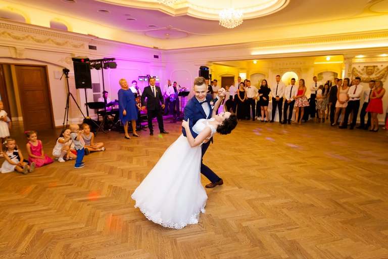 fotografia slubna czechowice, zdjecia slubne czechowice, fotograf slubny slask, slub w kosciele chrystusa odkupiciela w czechowicach, wesele dworek cynkownia w czechowicach, wesele w cynkowni czechowice, dworek stara cynkownia, fotografia slubna katowice, zdjecia slubne katowice, zdjecia slubne zywiec, fotografia slubna, zdjecia slubne bielsko, fotograf slubny bielsko, fotograf slubny cieszyn, fotografia slubna cieszyn, www.magiaobrazu.com, zdjecia slubne bielsko, fotografia slubna slask, zdjecia slubne zywiec, zdjecia slubne cieszyn, dwoch fotografow na slub, zdjecia slubne slask,