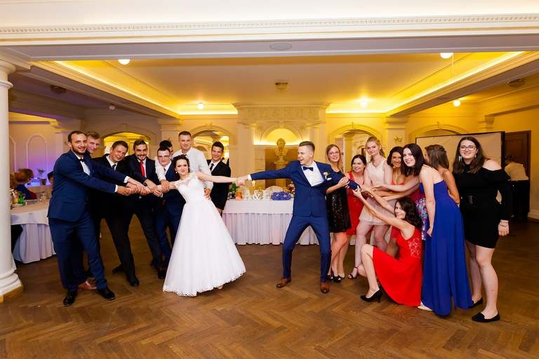 fotografia slubna czechowice, zdjecia slubne czechowice, fotograf slubny slask, slub w kosciele chrystusa odkupiciela w czechowicach, wesele dworek cynkownia w czechowicach, wesele w cynkowni czechowice, dworek stara cynkownia, fotografia slubna katowice, zdjecia slubne katowice, zdjecia slubne zywiec, fotografia slubna, zdjecia slubne bielsko, fotograf slubny bielsko, fotograf slubny cieszyn, fotografia slubna cieszyn, www.magiaobrazu.com, zdjecia slubne bielsko, fotografia slubna slask, zdjecia slubne zywiec, zdjecia slubne cieszyn, dwoch fotografow na slub, zdjecia slubne slask,