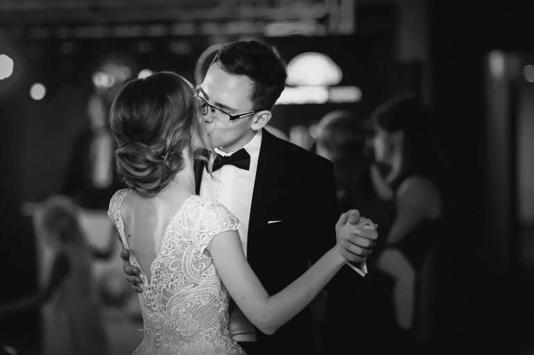 fotografia slubna katowice, zdjecia slubne katowice, fotograf slubny katowice, fotograf slubny slask, wesele hotel arena tychy, wesele w hotelu arena w tychach, zdjecia slubne zywiec, fotografia slubna, zdjecia slubne bielsko, fotograf slubny bielsko, fotograf slubny cieszyn, fotograf na wesele bielsko, fotograf na wesele katowice, fotograf weselny bielsko, fotografia slubna cieszyn, www.magiaobrazu.com, zdjecia slubne bielsko, fotografia slubna slask, zdjecia slubne zywiec, zdjecia slubne cieszyn, dwoch fotografow na slub, zdjecia slubne slask,