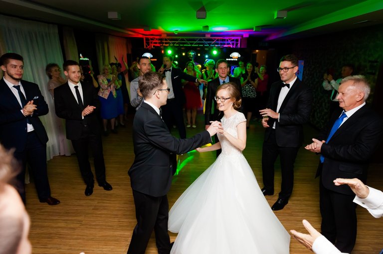 fotografia slubna katowice, zdjecia slubne katowice, fotograf slubny katowice, fotograf slubny slask, wesele hotel arena tychy, wesele w hotelu arena w tychach, zdjecia slubne zywiec, fotografia slubna, zdjecia slubne bielsko, fotograf slubny bielsko, fotograf slubny cieszyn, fotograf na wesele bielsko, fotograf na wesele katowice, fotograf weselny bielsko, fotografia slubna cieszyn, www.magiaobrazu.com, zdjecia slubne bielsko, fotografia slubna slask, zdjecia slubne zywiec, zdjecia slubne cieszyn, dwoch fotografow na slub, zdjecia slubne slask,