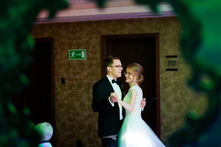 fotografia slubna katowice, zdjecia slubne katowice, fotograf slubny katowice, fotograf slubny slask, wesele hotel arena tychy, wesele w hotelu arena w tychach, zdjecia slubne zywiec, fotografia slubna, zdjecia slubne bielsko, fotograf slubny bielsko, fotograf slubny cieszyn, fotograf na wesele bielsko, fotograf na wesele katowice, fotograf weselny bielsko, fotografia slubna cieszyn, www.magiaobrazu.com, zdjecia slubne bielsko, fotografia slubna slask, zdjecia slubne zywiec, zdjecia slubne cieszyn, dwoch fotografow na slub, zdjecia slubne slask,