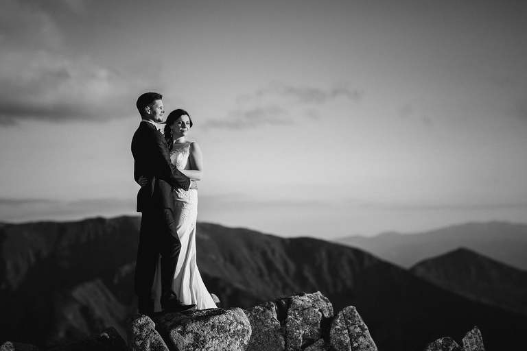 plener slubny w Tatrach, sesja slubna Tatry, fotografia slubna Tatry, tatrzanski plener slubny, sesja slubna tatry, plener slubny tatry, fotografia slubna slask, zdjecia slubne krakow, fotograf na slub zakopane, zdjecia slubne zakopane, sesja slubna na kasprowym, plener slubny na kasprowym, zachod slonca na kasprowym, fotografia slubna krakow, zdjecia slubne slask, fotografia slubna bielsko, zdjecia slubne bielsko, fotografia slubna zywiec, zdjecia slubne zywiec, piekna sesja slubna, najladniejsze sesje slubne, fotograf slubny Krakow, fotografowie slubni, dwoch fotografow na slub, Anna i Jacek Bieniek; zdjecia slubne slask, www.magiaobrazu.com,