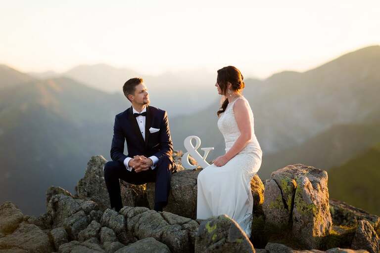 plener slubny w Tatrach, sesja slubna Tatry, fotografia slubna Tatry, tatrzanski plener slubny, sesja slubna tatry, plener slubny tatry, fotografia slubna slask, zdjecia slubne krakow, fotograf na slub zakopane, zdjecia slubne zakopane, sesja slubna na kasprowym, plener slubny na kasprowym, zachod slonca na kasprowym, fotografia slubna krakow, zdjecia slubne slask, fotografia slubna bielsko, zdjecia slubne bielsko, fotografia slubna zywiec, zdjecia slubne zywiec, piekna sesja slubna, najladniejsze sesje slubne, fotograf slubny Krakow, fotografowie slubni, dwoch fotografow na slub, Anna i Jacek Bieniek; zdjecia slubne slask, www.magiaobrazu.com,