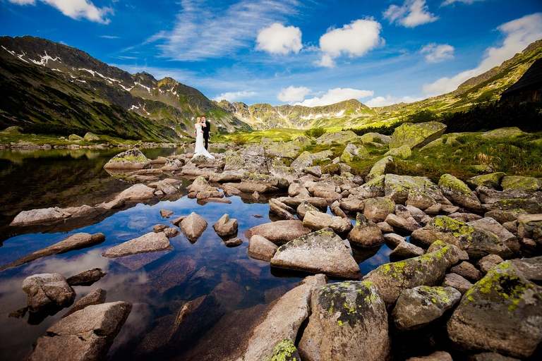 www.magiaobrazu.com, plener slubny w Tatrach, sesja ślubna Dolina Pięciu Stawów; fotografia ślubna Tatry, tatrzanski plener slubny, sesja slubna tatry, plener slubnt dolina pieciu stawow, fotografia ślubna, fotograf ślubny Kraków, fotografowie ślubni, fotograf małopolska,dwóch fotografów na ślub; Anna i Jacek Bieniek; zdjęcia ślubne śląsk;