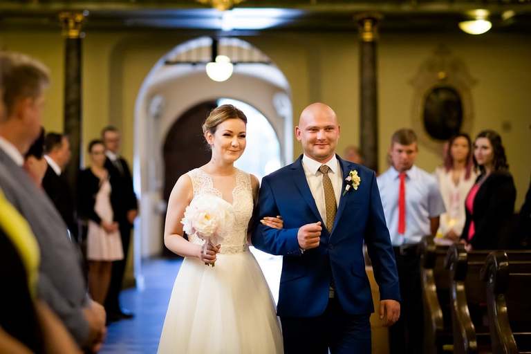 fotografia slubna slask, slub w kościele Wszystkich Świętych w Pszczynie, wesele w zlotej podkowie, restauracja Złota Podkowa w Goczałkowicach, sesja slubna w lesie, plener slubny w lesie, fotografia slubna katowice, zdjecia slubne katowice, fotograf slubny katowice, zdjecia slubne bielsko, fotograf slubny bielsko, zdjecia slubne slask, dwoch fotografow na slub, fotografia slubna krakow,