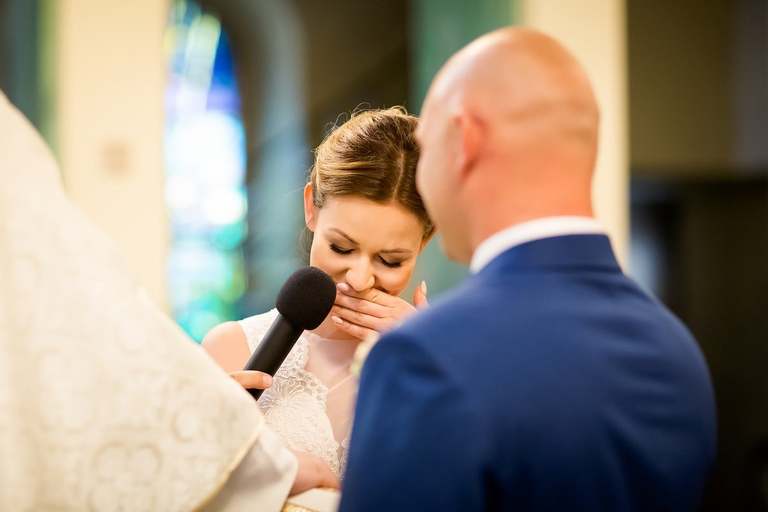 fotografia slubna slask, slub w kościele Wszystkich Świętych w Pszczynie, wesele w zlotej podkowie, restauracja Złota Podkowa w Goczałkowicach, sesja slubna w lesie, plener slubny w lesie, fotografia slubna katowice, zdjecia slubne katowice, fotograf slubny katowice, zdjecia slubne bielsko, fotograf slubny bielsko, zdjecia slubne slask, dwoch fotografow na slub, fotografia slubna krakow,