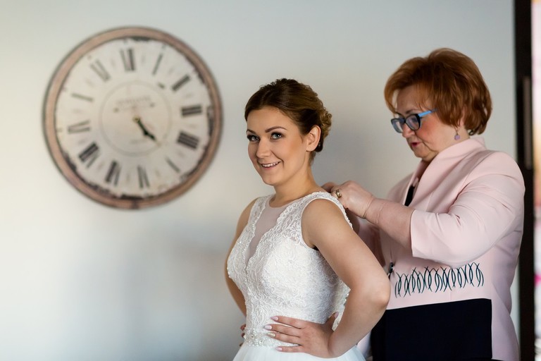 fotografia slubna slask, slub w kościele Wszystkich Świętych w Pszczynie, wesele w zlotej podkowie, restauracja Złota Podkowa w Goczałkowicach, sesja slubna w lesie, plener slubny w lesie, fotografia slubna katowice, zdjecia slubne katowice, fotograf slubny katowice, zdjecia slubne bielsko, fotograf slubny bielsko, zdjecia slubne slask, dwoch fotografow na slub, fotografia slubna krakow,