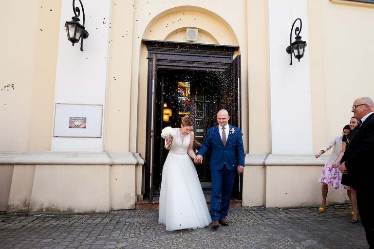 fotografia slubna slask, slub w kościele Wszystkich Świętych w Pszczynie, wesele w zlotej podkowie, restauracja Złota Podkowa w Goczałkowicach, sesja slubna w lesie, plener slubny w lesie, fotografia slubna katowice, zdjecia slubne katowice, fotograf slubny katowice, zdjecia slubne bielsko, fotograf slubny bielsko, zdjecia slubne slask, dwoch fotografow na slub, fotografia slubna krakow,