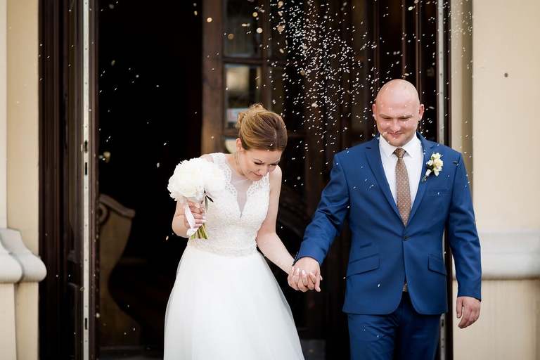 fotografia slubna slask, slub w kościele Wszystkich Świętych w Pszczynie, wesele w zlotej podkowie, restauracja Złota Podkowa w Goczałkowicach, sesja slubna w lesie, plener slubny w lesie, fotografia slubna katowice, zdjecia slubne katowice, fotograf slubny katowice, zdjecia slubne bielsko, fotograf slubny bielsko, zdjecia slubne slask, dwoch fotografow na slub, fotografia slubna krakow,