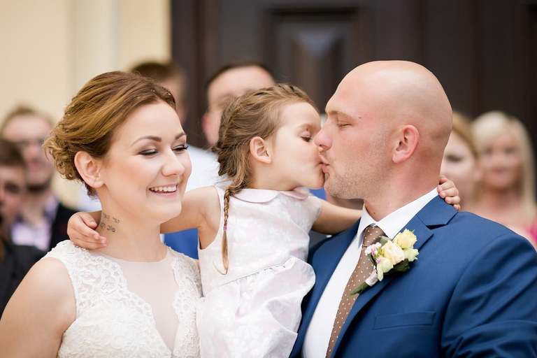 fotografia slubna slask, slub w kościele Wszystkich Świętych w Pszczynie, wesele w zlotej podkowie, restauracja Złota Podkowa w Goczałkowicach, sesja slubna w lesie, plener slubny w lesie, fotografia slubna katowice, zdjecia slubne katowice, fotograf slubny katowice, zdjecia slubne bielsko, fotograf slubny bielsko, zdjecia slubne slask, dwoch fotografow na slub, fotografia slubna krakow,