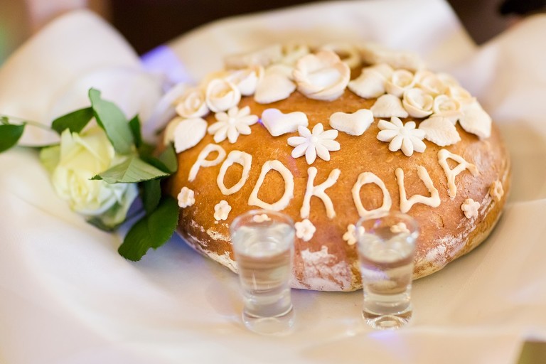 fotografia slubna slask, slub w kościele Wszystkich Świętych w Pszczynie, wesele w zlotej podkowie, restauracja Złota Podkowa w Goczałkowicach, sesja slubna w lesie, plener slubny w lesie, fotografia slubna katowice, zdjecia slubne katowice, fotograf slubny katowice, zdjecia slubne bielsko, fotograf slubny bielsko, zdjecia slubne slask, dwoch fotografow na slub, fotografia slubna krakow,