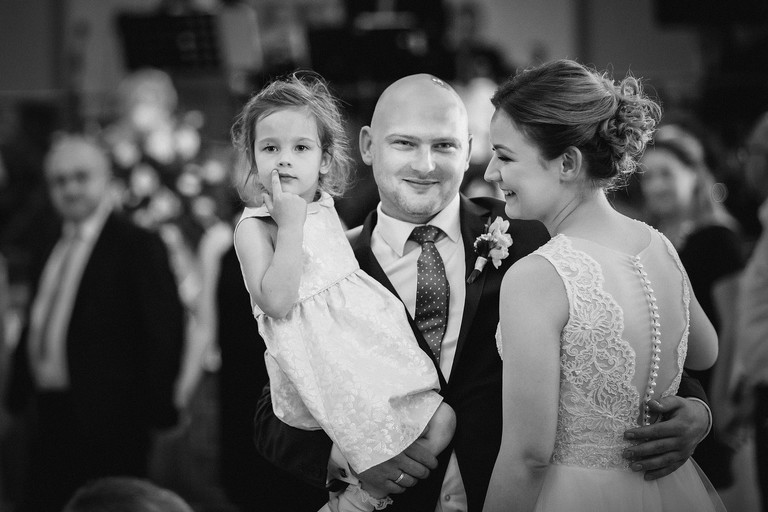 fotografia slubna slask, slub w kościele Wszystkich Świętych w Pszczynie, wesele w zlotej podkowie, restauracja Złota Podkowa w Goczałkowicach, sesja slubna w lesie, plener slubny w lesie, fotografia slubna katowice, zdjecia slubne katowice, fotograf slubny katowice, zdjecia slubne bielsko, fotograf slubny bielsko, zdjecia slubne slask, dwoch fotografow na slub, fotografia slubna krakow,