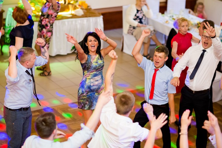 fotografia slubna slask, slub w kościele Wszystkich Świętych w Pszczynie, wesele w zlotej podkowie, restauracja Złota Podkowa w Goczałkowicach, sesja slubna w lesie, plener slubny w lesie, fotografia slubna katowice, zdjecia slubne katowice, fotograf slubny katowice, zdjecia slubne bielsko, fotograf slubny bielsko, zdjecia slubne slask, dwoch fotografow na slub, fotografia slubna krakow,