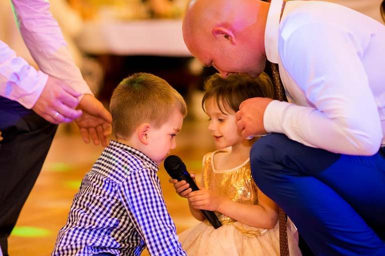 fotografia slubna slask, slub w kościele Wszystkich Świętych w Pszczynie, wesele w zlotej podkowie, restauracja Złota Podkowa w Goczałkowicach, sesja slubna w lesie, plener slubny w lesie, fotografia slubna katowice, zdjecia slubne katowice, fotograf slubny katowice, zdjecia slubne bielsko, fotograf slubny bielsko, zdjecia slubne slask, dwoch fotografow na slub, fotografia slubna krakow,