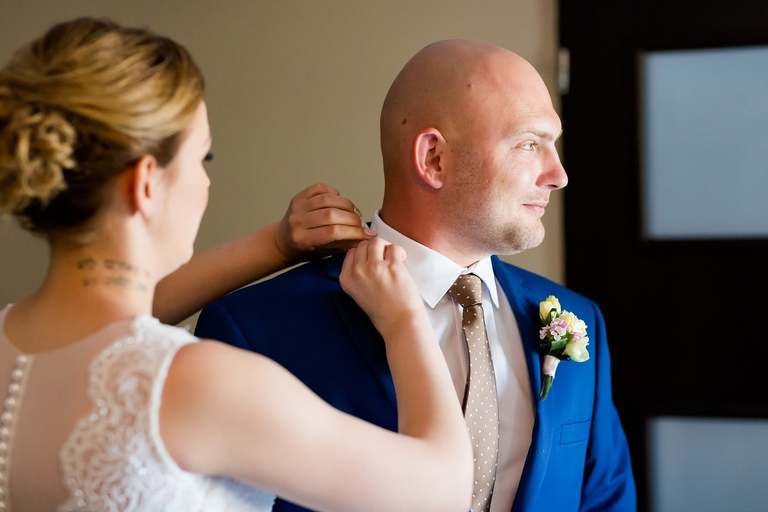 fotografia slubna slask, slub w kościele Wszystkich Świętych w Pszczynie, wesele w zlotej podkowie, restauracja Złota Podkowa w Goczałkowicach, sesja slubna w lesie, plener slubny w lesie, fotografia slubna katowice, zdjecia slubne katowice, fotograf slubny katowice, zdjecia slubne bielsko, fotograf slubny bielsko, zdjecia slubne slask, dwoch fotografow na slub, fotografia slubna krakow,