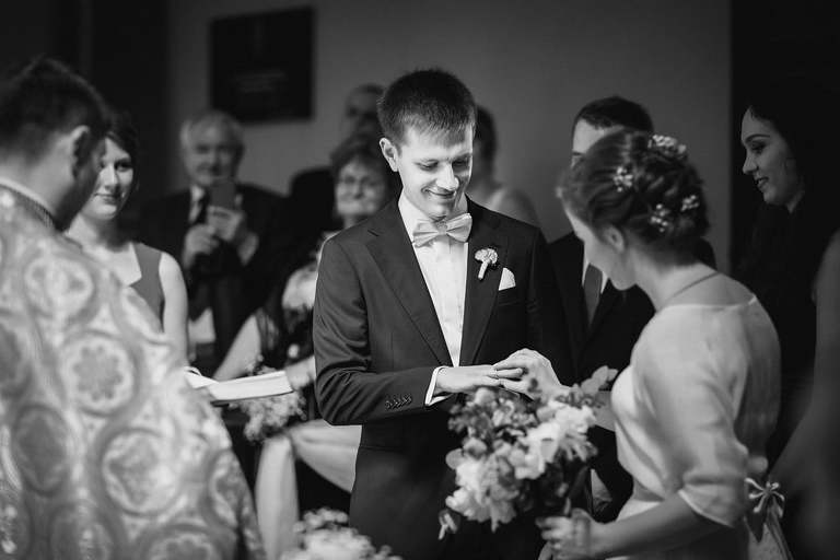 fotografia slubna, fotografia slubna krakow, zdjecia slubne krakow, fotograf slubny krakow, fotograf na wesele krakow, slub w cerkwi Podwyzszenia Krzyza w Krakowie, slub cerkiewny, wesele na kopcu kosciuszki, wesele kopiec kosciuszki, wesele w salach muzealnych kopca kosciuszki, slub polsko-ukrainski, garbus na slub krakow, zdjecia slubne bielsko, fotograf slubny bielsko, www.magiaobrazu.com, zdjecia slubne bielsko, fotografia slubna slask, fotograf cieszyn, zdjecia slubne cieszyn