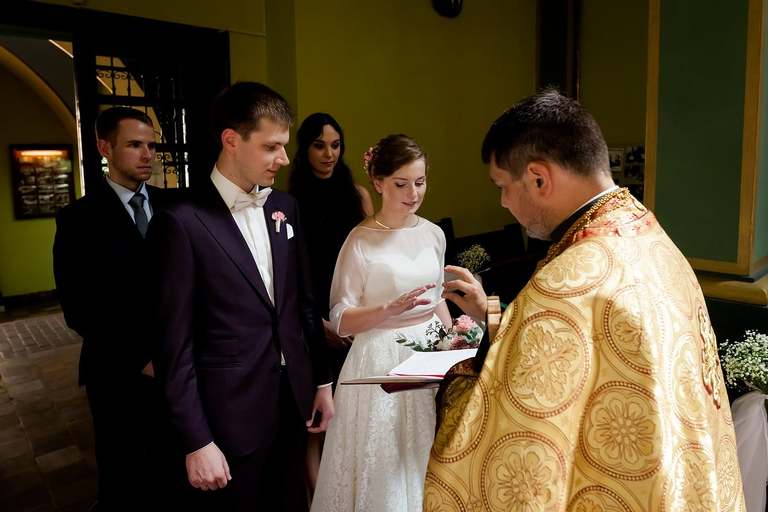 fotografia slubna, fotografia slubna krakow, zdjecia slubne krakow, fotograf slubny krakow, fotograf na wesele krakow, slub w cerkwi Podwyzszenia Krzyza w Krakowie, slub cerkiewny, wesele na kopcu kosciuszki, wesele kopiec kosciuszki, wesele w salach muzealnych kopca kosciuszki, slub polsko-ukrainski, garbus na slub krakow, zdjecia slubne bielsko, fotograf slubny bielsko, www.magiaobrazu.com, zdjecia slubne bielsko, fotografia slubna slask, fotograf cieszyn, zdjecia slubne cieszyn