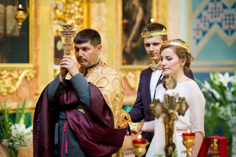 fotografia slubna, fotografia slubna krakow, zdjecia slubne krakow, fotograf slubny krakow, fotograf na wesele krakow, slub w cerkwi Podwyzszenia Krzyza w Krakowie, slub cerkiewny, wesele na kopcu kosciuszki, wesele kopiec kosciuszki, wesele w salach muzealnych kopca kosciuszki, slub polsko-ukrainski, garbus na slub krakow, zdjecia slubne bielsko, fotograf slubny bielsko, www.magiaobrazu.com, zdjecia slubne bielsko, fotografia slubna slask, fotograf cieszyn, zdjecia slubne cieszyn