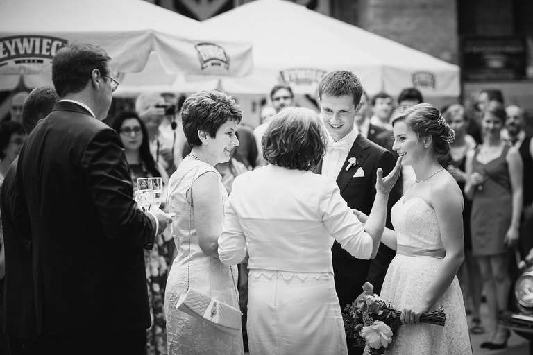 fotografia slubna, fotografia slubna krakow, zdjecia slubne krakow, fotograf slubny krakow, fotograf na wesele krakow, slub w cerkwi Podwyzszenia Krzyza w Krakowie, slub cerkiewny, wesele na kopcu kosciuszki, wesele kopiec kosciuszki, wesele w salach muzealnych kopca kosciuszki, slub polsko-ukrainski, garbus na slub krakow, zdjecia slubne bielsko, fotograf slubny bielsko, www.magiaobrazu.com, zdjecia slubne bielsko, fotografia slubna slask, fotograf cieszyn, zdjecia slubne cieszyn