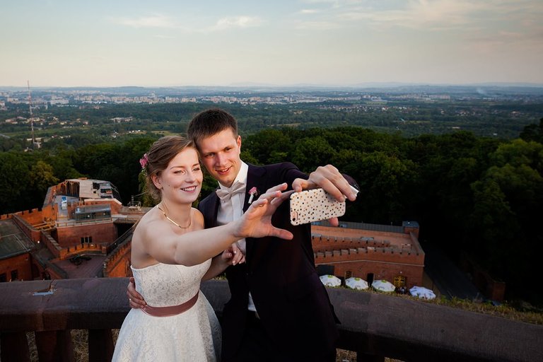 fotografia slubna, fotografia slubna krakow, zdjecia slubne krakow, fotograf slubny krakow, fotograf na wesele krakow, slub w cerkwi Podwyzszenia Krzyza w Krakowie, slub cerkiewny, wesele na kopcu kosciuszki, wesele kopiec kosciuszki, wesele w salach muzealnych kopca kosciuszki, slub polsko-ukrainski, garbus na slub krakow, zdjecia slubne bielsko, fotograf slubny bielsko, www.magiaobrazu.com, zdjecia slubne bielsko, fotografia slubna slask, fotograf cieszyn, zdjecia slubne cieszyn