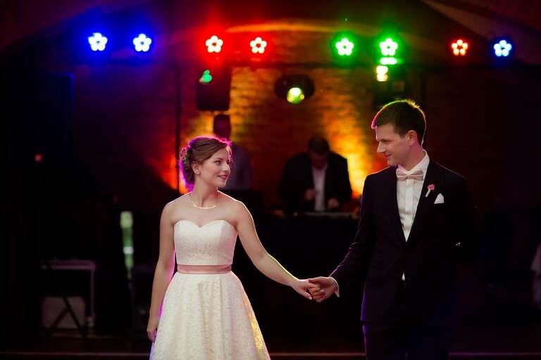 fotografia slubna, fotografia slubna krakow, zdjecia slubne krakow, fotograf slubny krakow, fotograf na wesele krakow, slub w cerkwi Podwyzszenia Krzyza w Krakowie, slub cerkiewny, wesele na kopcu kosciuszki, wesele kopiec kosciuszki, wesele w salach muzealnych kopca kosciuszki, slub polsko-ukrainski, garbus na slub krakow, zdjecia slubne bielsko, fotograf slubny bielsko, www.magiaobrazu.com, zdjecia slubne bielsko, fotografia slubna slask, fotograf cieszyn, zdjecia slubne cieszyn