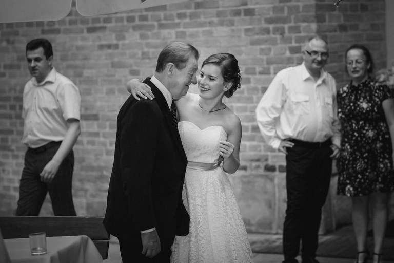 fotografia slubna, fotografia slubna krakow, zdjecia slubne krakow, fotograf slubny krakow, fotograf na wesele krakow, slub w cerkwi Podwyzszenia Krzyza w Krakowie, slub cerkiewny, wesele na kopcu kosciuszki, wesele kopiec kosciuszki, wesele w salach muzealnych kopca kosciuszki, slub polsko-ukrainski, garbus na slub krakow, zdjecia slubne bielsko, fotograf slubny bielsko, www.magiaobrazu.com, zdjecia slubne bielsko, fotografia slubna slask, fotograf cieszyn, zdjecia slubne cieszyn