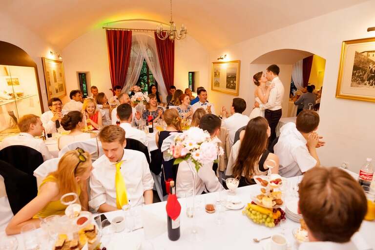 fotografia slubna, fotografia slubna krakow, zdjecia slubne krakow, fotograf slubny krakow, fotograf na wesele krakow, slub w cerkwi Podwyzszenia Krzyza w Krakowie, slub cerkiewny, wesele na kopcu kosciuszki, wesele kopiec kosciuszki, wesele w salach muzealnych kopca kosciuszki, slub polsko-ukrainski, garbus na slub krakow, zdjecia slubne bielsko, fotograf slubny bielsko, www.magiaobrazu.com, zdjecia slubne bielsko, fotografia slubna slask, fotograf cieszyn, zdjecia slubne cieszyn