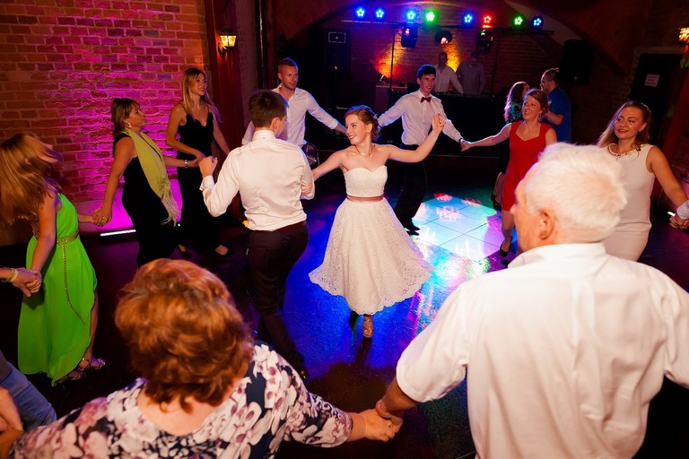 fotografia slubna, fotografia slubna krakow, zdjecia slubne krakow, fotograf slubny krakow, fotograf na wesele krakow, slub w cerkwi Podwyzszenia Krzyza w Krakowie, slub cerkiewny, wesele na kopcu kosciuszki, wesele kopiec kosciuszki, wesele w salach muzealnych kopca kosciuszki, slub polsko-ukrainski, garbus na slub krakow, zdjecia slubne bielsko, fotograf slubny bielsko, www.magiaobrazu.com, zdjecia slubne bielsko, fotografia slubna slask, fotograf cieszyn, zdjecia slubne cieszyn