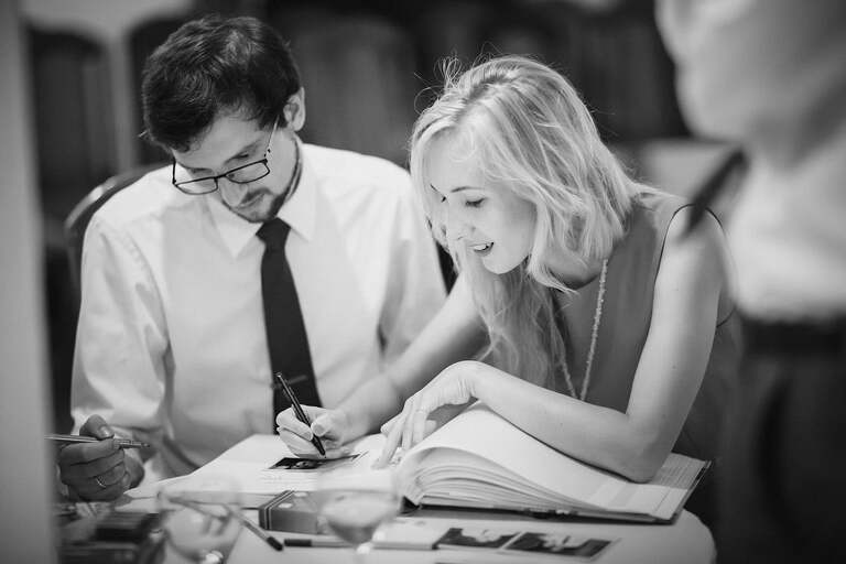 fotografia slubna, fotografia slubna krakow, zdjecia slubne krakow, fotograf slubny krakow, fotograf na wesele krakow, slub w cerkwi Podwyzszenia Krzyza w Krakowie, slub cerkiewny, wesele na kopcu kosciuszki, wesele kopiec kosciuszki, wesele w salach muzealnych kopca kosciuszki, slub polsko-ukrainski, garbus na slub krakow, zdjecia slubne bielsko, fotograf slubny bielsko, www.magiaobrazu.com, zdjecia slubne bielsko, fotografia slubna slask, fotograf cieszyn, zdjecia slubne cieszyn