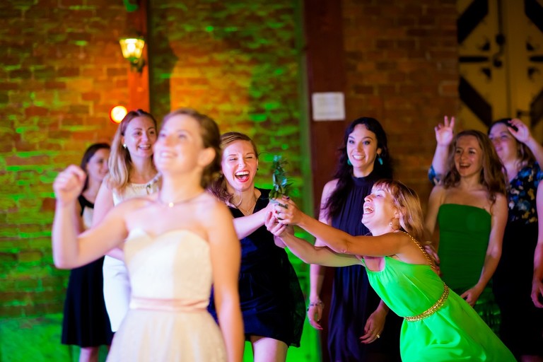 fotografia slubna, fotografia slubna krakow, zdjecia slubne krakow, fotograf slubny krakow, fotograf na wesele krakow, slub w cerkwi Podwyzszenia Krzyza w Krakowie, slub cerkiewny, wesele na kopcu kosciuszki, wesele kopiec kosciuszki, wesele w salach muzealnych kopca kosciuszki, slub polsko-ukrainski, garbus na slub krakow, zdjecia slubne bielsko, fotograf slubny bielsko, www.magiaobrazu.com, zdjecia slubne bielsko, fotografia slubna slask, fotograf cieszyn, zdjecia slubne cieszyn