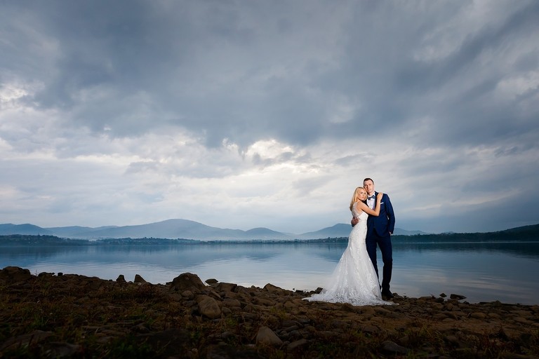 zdjecia slubne zywiec, romantyczny plener slubny, plener slubny beskidy, sesja slubna beskidy, fotograf slubny slask, fotografia slubna zywiec, fotograf slubny bielsko, sesja slubna nad jeziorem slask, fotografia slubna slask, zdjecia slubne slask, fotografia slubna katowice, zdjecia slubne katowice, romantyczna sesja slubna slask, zdjecia slubne bielsko, fotografia slubna bielsko, oryginalny plener slubny, oryginalna sesja slubna, www.magiaobrazu.com, Anna i Jacek Bieniek,