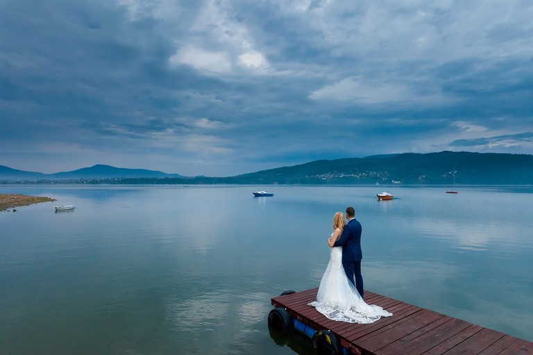 zdjecia slubne zywiec, romantyczny plener slubny, plener slubny beskidy, sesja slubna beskidy, fotograf slubny slask, fotografia slubna zywiec, fotograf slubny bielsko, sesja slubna nad jeziorem slask, fotografia slubna slask, zdjecia slubne slask, fotografia slubna katowice, zdjecia slubne katowice, romantyczna sesja slubna slask, zdjecia slubne bielsko, fotografia slubna bielsko, oryginalny plener slubny, oryginalna sesja slubna, www.magiaobrazu.com, Anna i Jacek Bieniek,