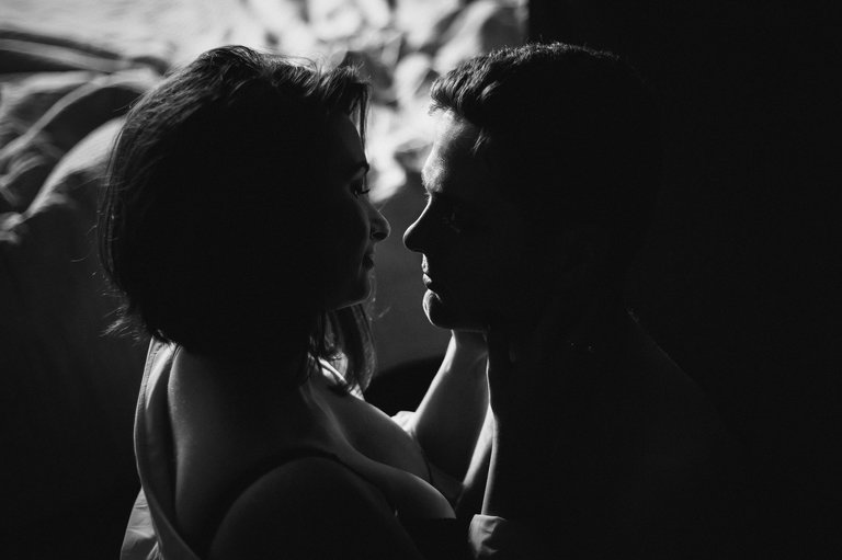 sesje sensualne bielsko, zdjecia sensualne bielsko, sesja intymna pary bielsko, zdjecia intymne pary bielsko, zmyslowa sesja pary, sesja walentynkowa bielsko, lozkowa sesja pary bielsko, zdjecia zmyslowe dla par bielsko, fotograf sesje sensualne, www.magiaobrazu.com, fotografia slubna slask, fotograf slubny krakow, fotografia slubna slask, romantyczna sesja pary, sensual session, love photoshoot, sensual photoshoot, fotograf sesja intymna, fotograf zmyslowa sesja, fotograf sesja sensualna