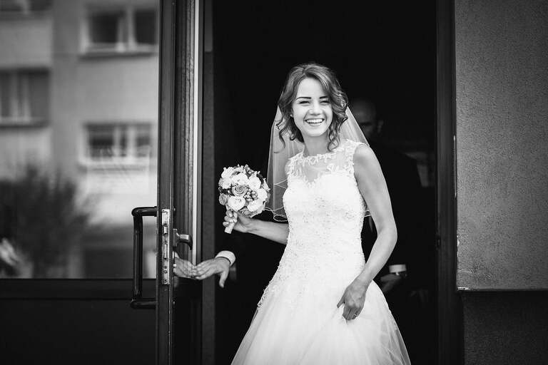 fotografia slubna slask, zdjecia slubne tychy, fotograf slubny pszczyna, zdjecia slubne slask, wesele markowy w pszczynie, slub w kosciele podwyzszenia krzyza w pszczynie, slub slask, zdjecia slubne katowice, dwoch fotografow na slub, fotografia slubna krakow, fotografia slubna bielsko, zdjecia slubne bielsko