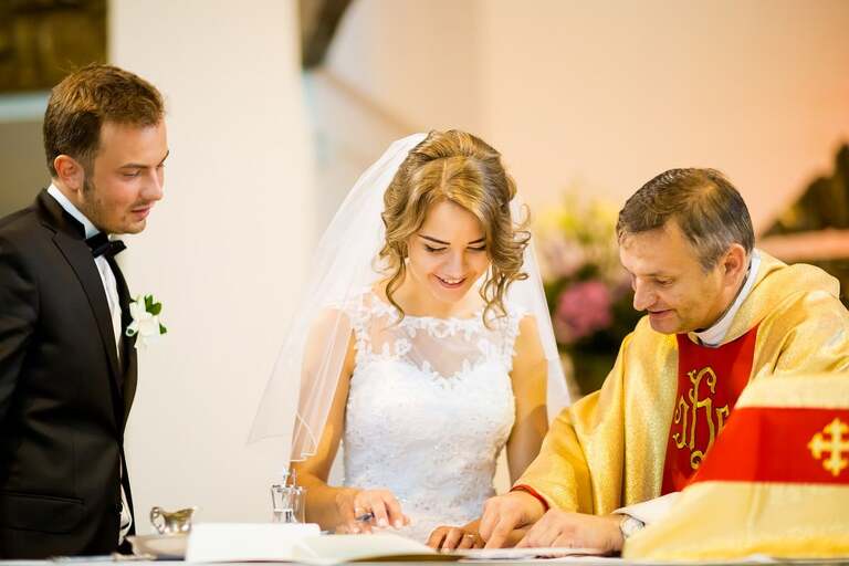 fotografia slubna slask, zdjecia slubne tychy, fotograf slubny pszczyna, zdjecia slubne slask, wesele markowy w pszczynie, slub w kosciele podwyzszenia krzyza w pszczynie, slub slask, zdjecia slubne katowice, dwoch fotografow na slub, fotografia slubna krakow, fotografia slubna bielsko, zdjecia slubne bielsko