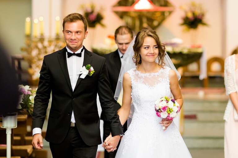 fotografia slubna slask, zdjecia slubne tychy, fotograf slubny pszczyna, zdjecia slubne slask, wesele markowy w pszczynie, slub w kosciele podwyzszenia krzyza w pszczynie, slub slask, zdjecia slubne katowice, dwoch fotografow na slub, fotografia slubna krakow, fotografia slubna bielsko, zdjecia slubne bielsko