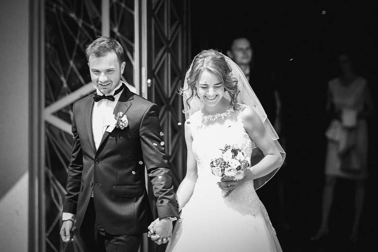 fotografia slubna slask, zdjecia slubne tychy, fotograf slubny pszczyna, zdjecia slubne slask, wesele markowy w pszczynie, slub w kosciele podwyzszenia krzyza w pszczynie, slub slask, zdjecia slubne katowice, dwoch fotografow na slub, fotografia slubna krakow, fotografia slubna bielsko, zdjecia slubne bielsko