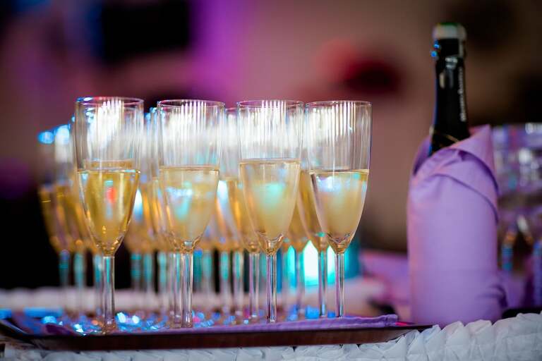 fotografia slubna slask, zdjecia slubne tychy, fotograf slubny pszczyna, zdjecia slubne slask, wesele markowy w pszczynie, slub w kosciele podwyzszenia krzyza w pszczynie, slub slask, zdjecia slubne katowice, dwoch fotografow na slub, fotografia slubna krakow, fotografia slubna bielsko, zdjecia slubne bielsko