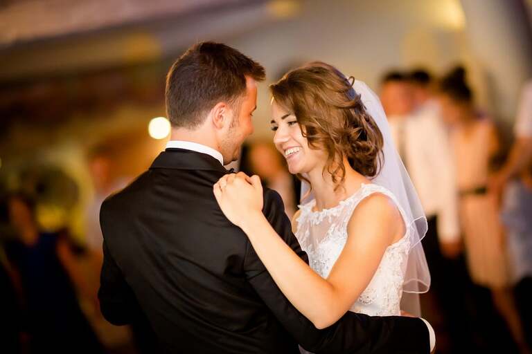 fotografia slubna slask, zdjecia slubne tychy, fotograf slubny pszczyna, zdjecia slubne slask, wesele markowy w pszczynie, slub w kosciele podwyzszenia krzyza w pszczynie, slub slask, zdjecia slubne katowice, dwoch fotografow na slub, fotografia slubna krakow, fotografia slubna bielsko, zdjecia slubne bielsko