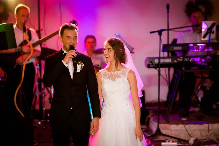 fotografia slubna slask, zdjecia slubne tychy, fotograf slubny pszczyna, zdjecia slubne slask, wesele markowy w pszczynie, slub w kosciele podwyzszenia krzyza w pszczynie, slub slask, zdjecia slubne katowice, dwoch fotografow na slub, fotografia slubna krakow, fotografia slubna bielsko, zdjecia slubne bielsko