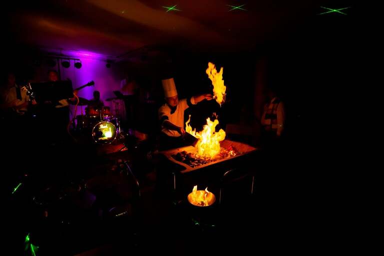 fotografia slubna slask, zdjecia slubne tychy, fotograf slubny pszczyna, zdjecia slubne slask, wesele markowy w pszczynie, slub w kosciele podwyzszenia krzyza w pszczynie, slub slask, zdjecia slubne katowice, dwoch fotografow na slub, fotografia slubna krakow, fotografia slubna bielsko, zdjecia slubne bielsko