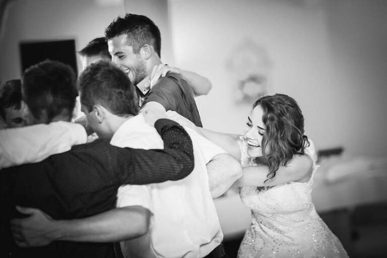 fotografia slubna slask, zdjecia slubne tychy, fotograf slubny pszczyna, zdjecia slubne slask, wesele markowy w pszczynie, slub w kosciele podwyzszenia krzyza w pszczynie, slub slask, zdjecia slubne katowice, dwoch fotografow na slub, fotografia slubna krakow, fotografia slubna bielsko, zdjecia slubne bielsko